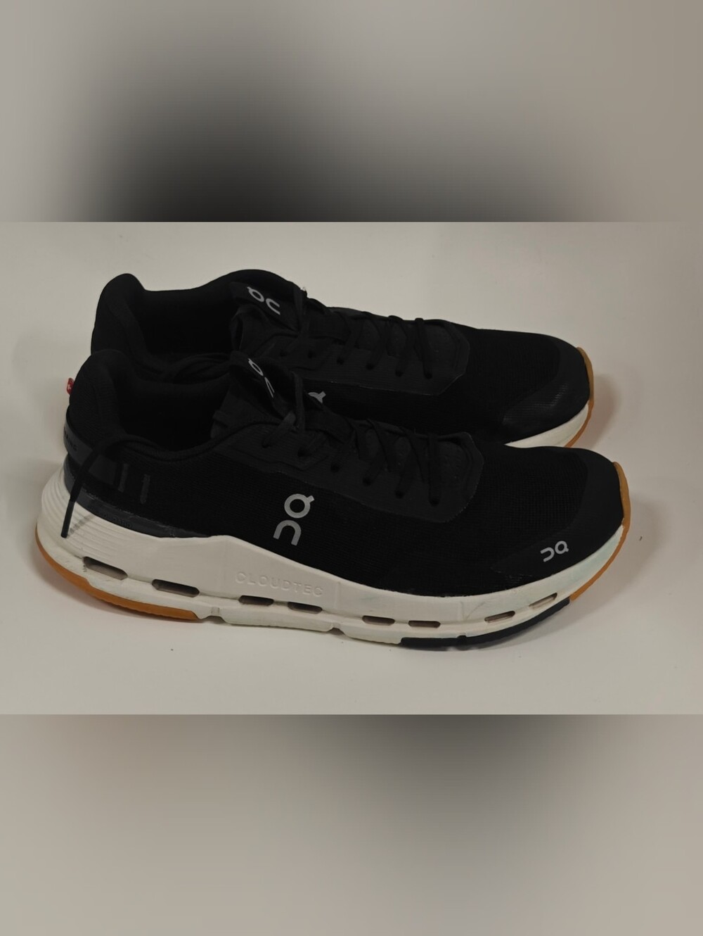On Running Cloudnova Form 2 Women’s 9.5(M7.5) Black Ivory Sneakers Comfort